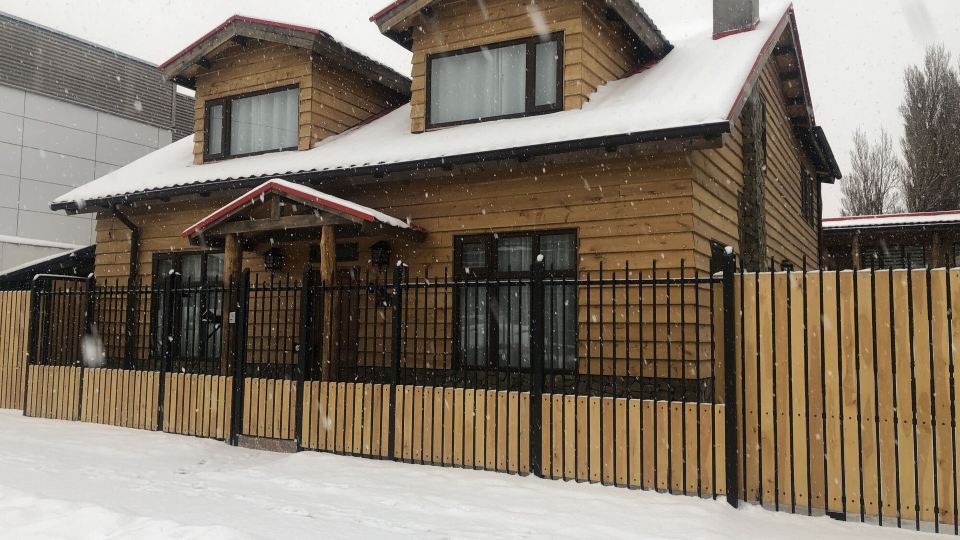 Magellanicus Rustic Suites