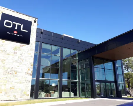 Otl Gouverneur Sherbrooke Hotéis em Sherbrooke