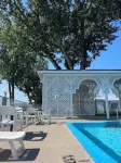 Auberge le Parasol - Pools