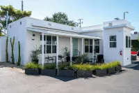 Aliza Hotel