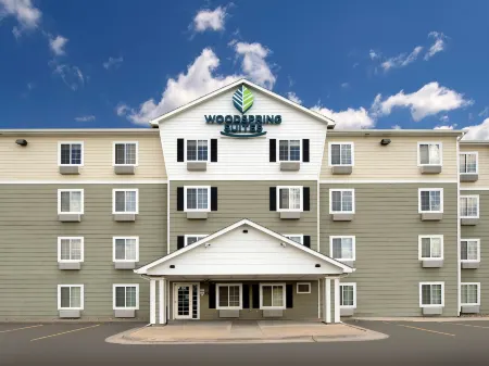 WoodSpring Suites Council Bluffs Отели в г. Льюис