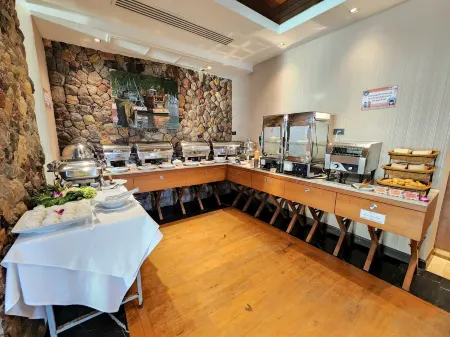 Yotaka @Khanom Отели в г. Кханом