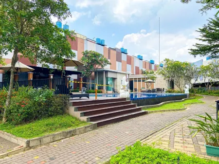 Aloha Guest House 2 - Female Only