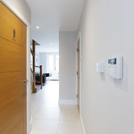 Immaculate Central Windsor Town House with Parking Отели в г. Виндзор