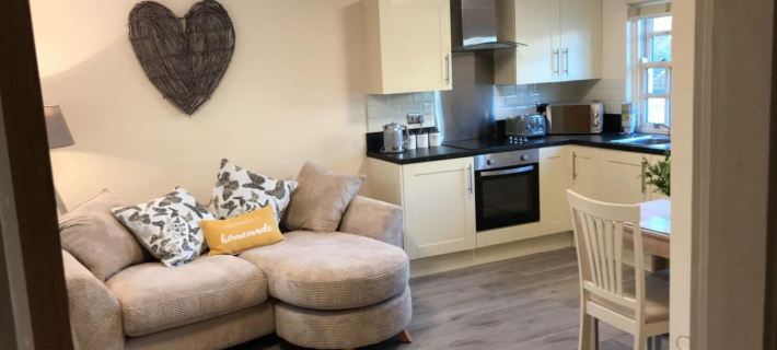 2-Bed Duplex Sleeps 3 with Fireplace Hotels in Doncaster