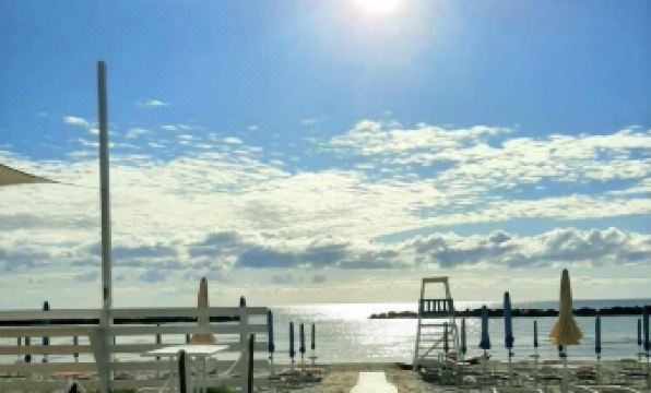 Alba Sul Mare Guest House