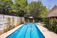 Retro-Vintage New Yorker Apartment in Centurion