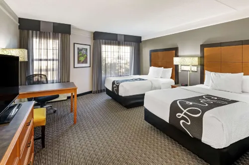 La Quinta Inn & Suites by Wyndham Macon Hotels in Macon