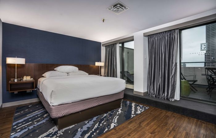 Embassy Suites by Hilton Indianapolis Downtown