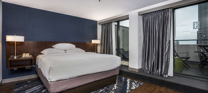 Embassy Suites by Hilton Indianapolis Downtown Hotels in Indianapolis