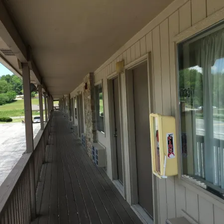 Salt Creek Inn Отели в г. Нашвилл
