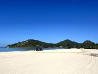 4 Guests - Stunning View - Pool - South Finger Hotels in 