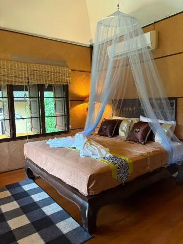 ดีลักซ์  บ้านไม้ลานนา