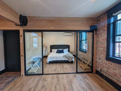 Linden Lofts Hotels in Kellogg