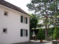 Gartenhaus by Ochsen Lenzburg Các khách sạn ở Aarau