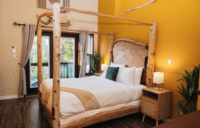 Secluded Oceanfront - Upstairs