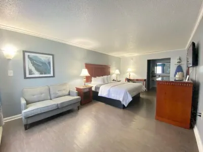 Quarters Inn & Suites Hotels near Walmart Supercenter