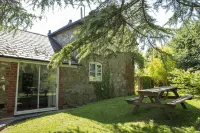 Courtyard Cottage