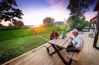 Waterlodge Iisf Gel Hotels in Heerenveen