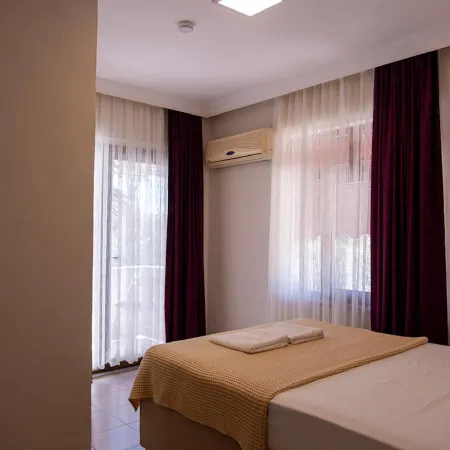 Ekin Assos