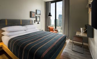 Moxy San Diego Downtown/Gaslamp Quarter