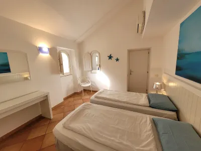 Le Terrazze Hôtels à proximité de : Mostra Antichi Mestieri di Calabria e Scienza e Tecnica