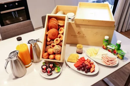 Portovella Отели в г. Анседе