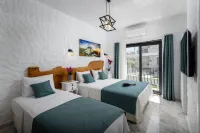 Fethi Baba Konağı Hotels near Alacati Halk Plaji
