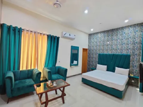 Hotel the Taj Multan Hotels near Usmania Park