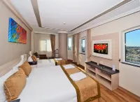 Hotel Bulvar Palas - Parking