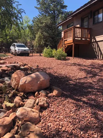 Sedona Forest Villa Land & Nature Lover's Private Paradise Отели рядом с достопримечательностью «Парк штата Слайд Рок»