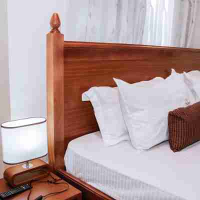 Ben and Moons Lodge and Event Center Rooms