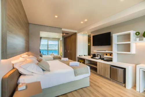 Oniros Residences Hotels in Nerokouros