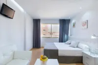 Boutique Urban Madrid Serrano - Kitchenette