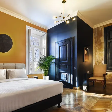 Unfound Door – Design Hotel