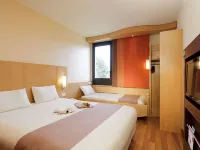 Ibis Guingamp - Coeur de Bretagne Hotels in Ploumagoar