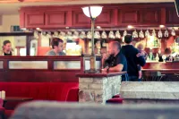 Arnolds Hotel - bars