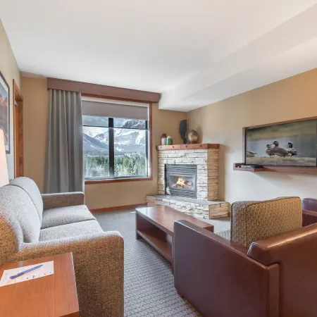 Falcon Crest Lodge by Clique Hotels in Canmore