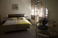 Hotel Zur Dorfschänke Hotels in Valwig