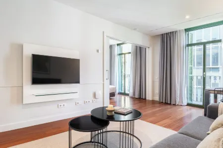 Paseo de Gracia Apartments by Aspasios