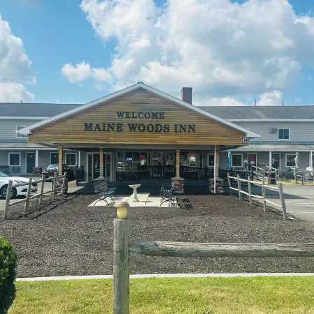 Vacationland Inn & Suites