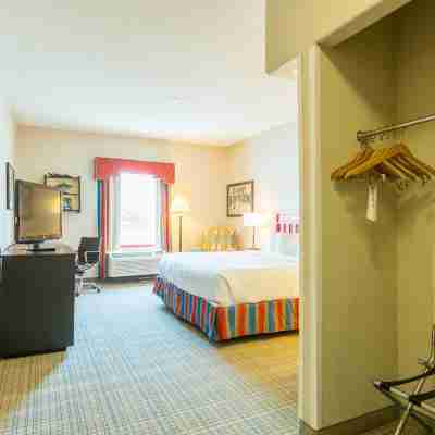 Wildwood Lodge & Suites Rooms