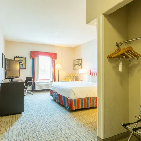 Wildwood Lodge & Suites