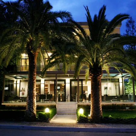 Alexakis Hotel & Spa