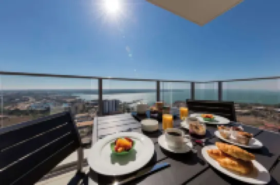 Oaks Darwin Elan Hotel