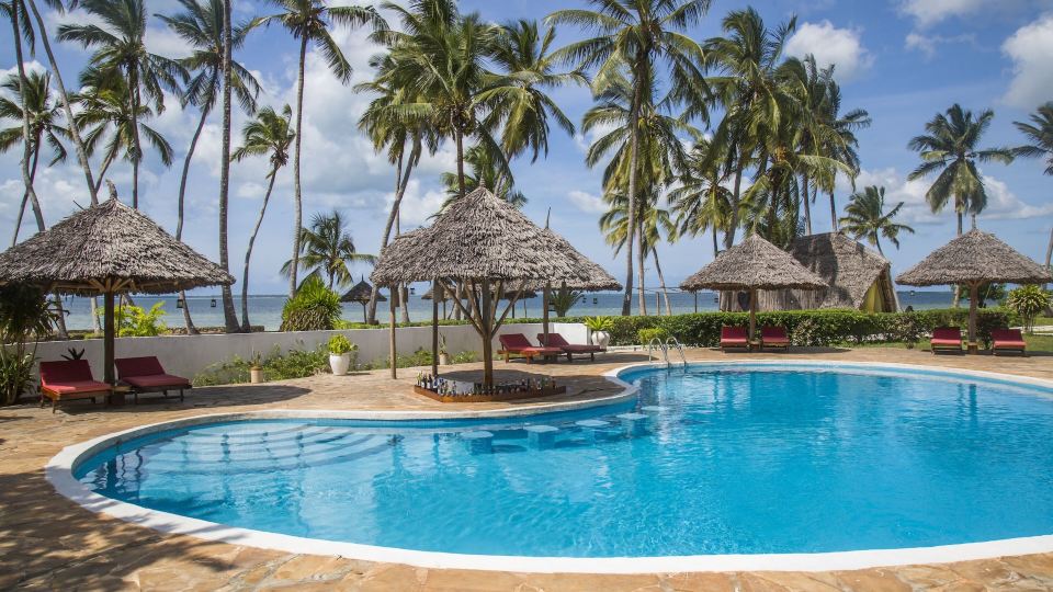 Antonio Beach Tree House Hotel & Spa