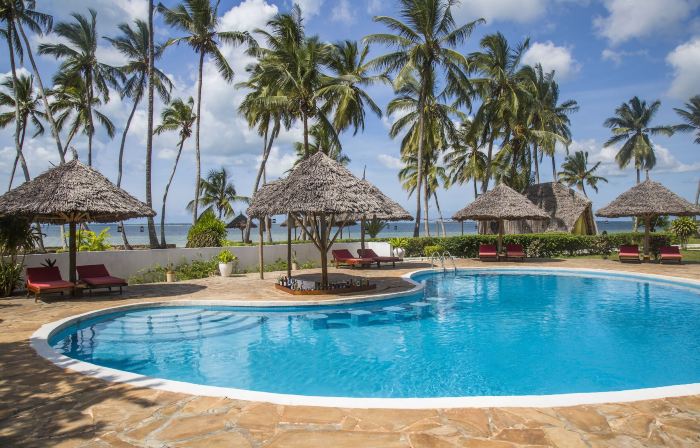 Antonio Beach Tree House Hotel & Spa