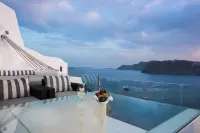 Hyperion Oia Suites - Rooftop Pools