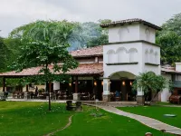 CC Beach Front Papagayo All Inclusive Hotels in Sardinal
