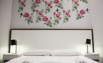 Flats Friends Soho Suites